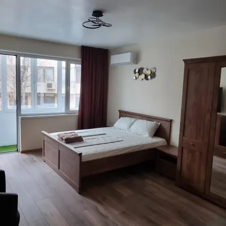 Luxe Mimoza Apartament Warna
