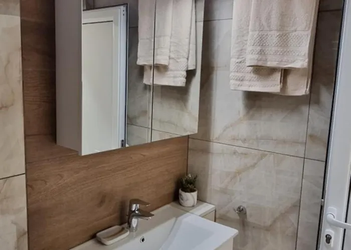 Luxe Mimoza Апартамент *