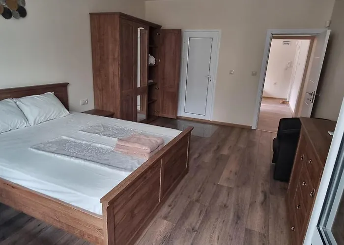 Luxe Mimoza Апартамент